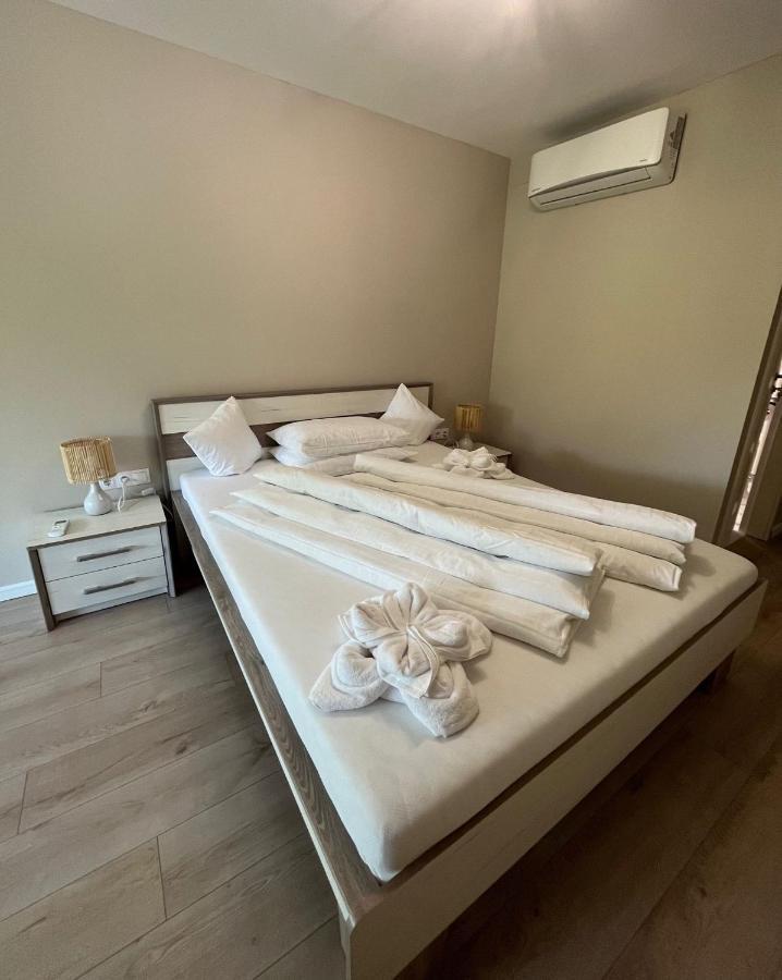 Muki House Apartman Vajdahunyad Kültér fotó